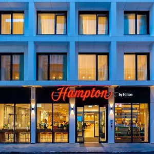 מלון Hampton By Hilton Centre