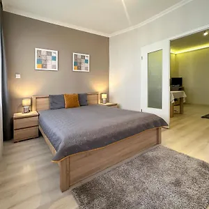 Asboth Taylor Apartament